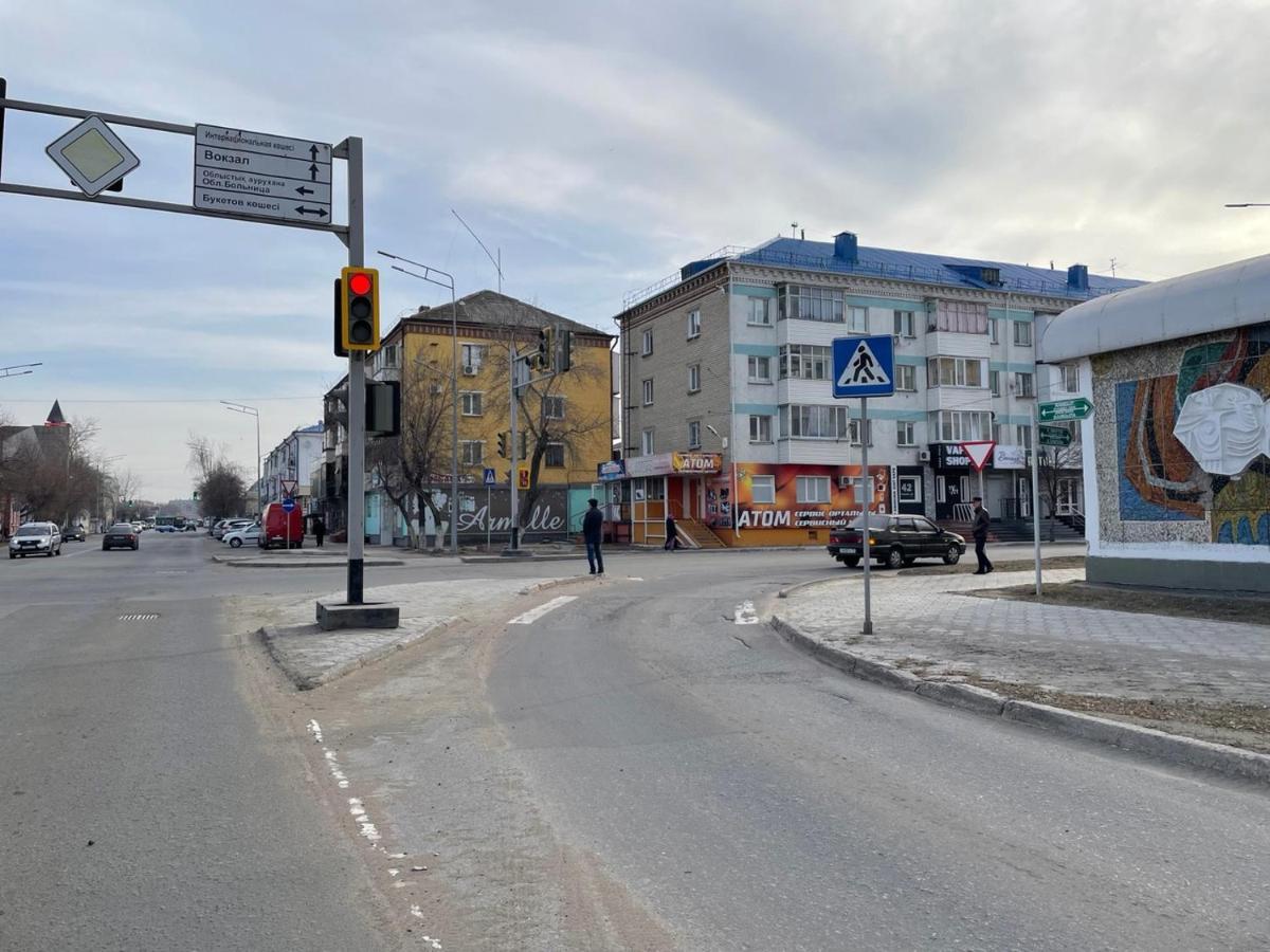 Квартира С Гостиничным Сервисом Бизнес-Класса С Большой Ванной И Smart-Tv Petropavlovsk Exterior foto