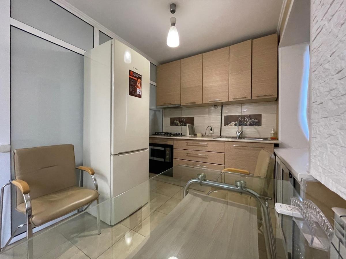 Квартира С Гостиничным Сервисом Бизнес-Класса С Большой Ванной И Smart-Tv Petropavlovsk Exterior foto